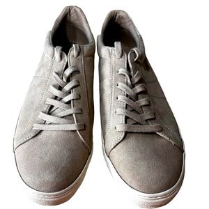 Old Navy Classic Court Sneakers 
Lace Up Sneaker Shoe Faux Suede
Taupe/Tan